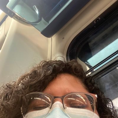 eibaitinga's profile picture. tão chata que parece que tem 100 anos