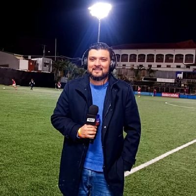 Periodista de Teletica Radio, amante de todos los deportes y fiel seguidor de las buenas conversaciones (Cuenta Personal)