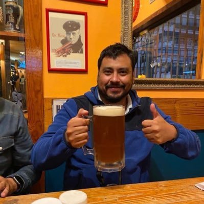 MasBambuQRoble's profile picture. 45. Chuquicamatino. Autodidacta. Me gusta el Soul, los Blues, el maní japonés y el pancito tostado con manquetilla.