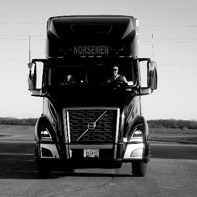 Norsemen Trucking offers competitive rates for all traffic lanes and we are able to accommodate special requests including critical loads on short notice.