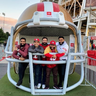 dhillon_'s profile picture. @49ers content mixed in with a little bit of tech👨🏾‍💻🏈 working with robots 🤖 🚗 @waymo prev @google and startups