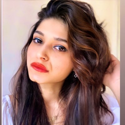 omgitsfarina's profile picture. StoryTeller :)