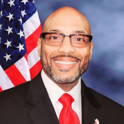 Dr. James is the 66th Honorable Mayor of Waycross, Georgia, is a father, author, counselor, teacher, and scholar. #ΚΑΨ