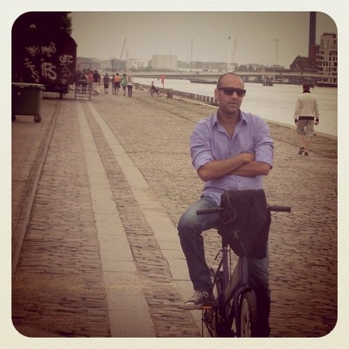 OfirB's profile picture. אכלת פלפל, שתה מיץ