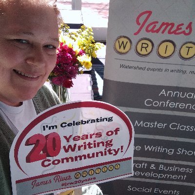 Going down with Twitanic ...
Read*Write*Resist 🌈 James River Writers📝 IDWP ☮ DFTBA💜INFP ♉Autotonsorialist 💇‍♀️she/her/they aka @writersflow
