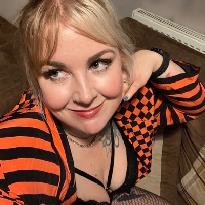 rara_rassputin's profile picture. 