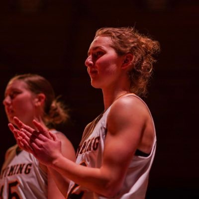 Basketball Player from Denmark. Wyoming wbb no. 12. Instagram: @malenelindp