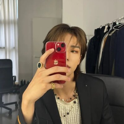 HyunjinSimp13's profile picture. Kpop stan for too long