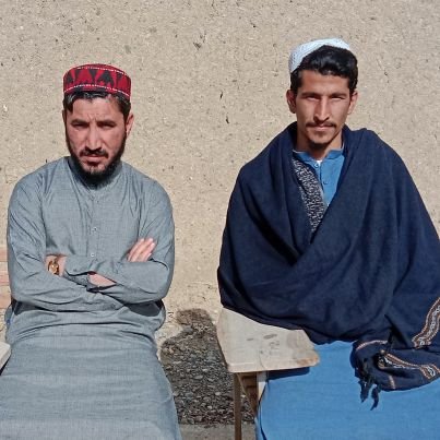 شکر خدایه چې پښتون دی پيدا کړي یم
Ptm zaindabad 🏴🏳️