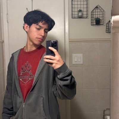 midgetindaoven's profile picture. 