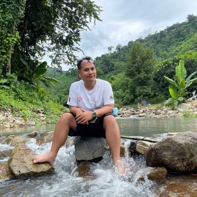 Eak_nakrub2023's profile picture. ถึงหน้าเหมือนโจร
แต่อ่อนโยนต่อจุดซ้อนเร้น