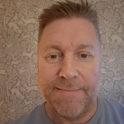 🇺🇦Sarcasm King. I don't like cricket I❤️it . Gillingham FC UTG. All views are most likely someone else's