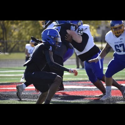 DB/OLB @MnWestFootball. #jucoproduct 6’2 205