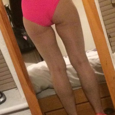 Hi all you sexy people I'm Laura naughty bi girl that's looking for fun Xx