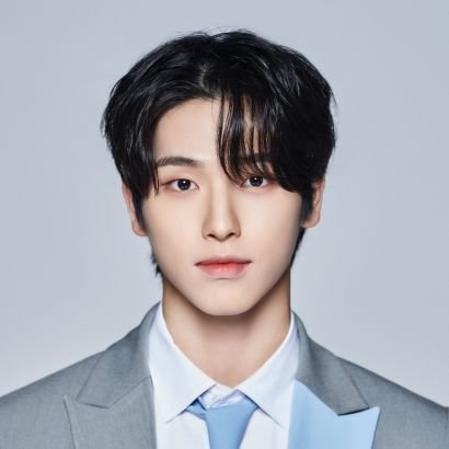 isnghwn's profile picture. # lee seunghwan (19 he/him)