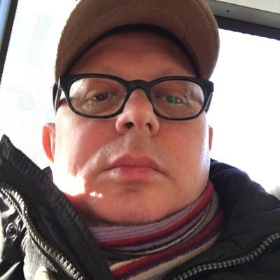 pol99249's profile picture. 