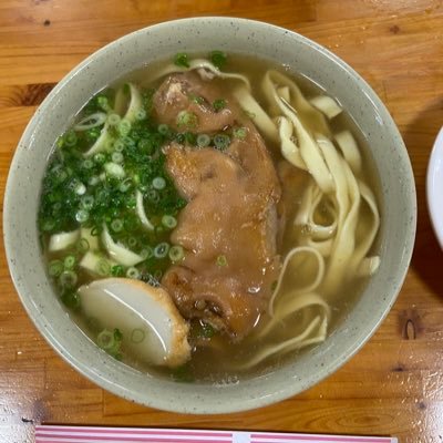 朝ごはんを食べながら新宿カウボーイの中年の主張を見るのが日課となっています。