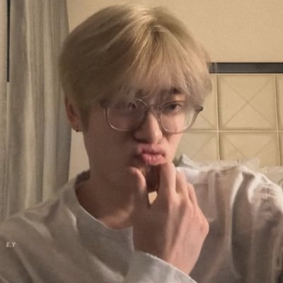 bogartwho's profile picture. ambot sa imo