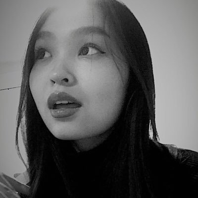 lunaiyms's profile picture. поэтесса и просто деколониальная душнила