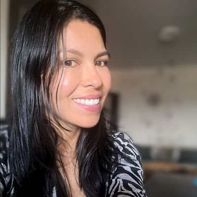 RaquelMeneces's profile picture. 