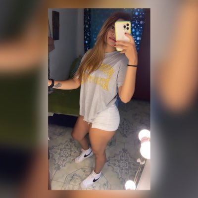 Danielacd13's profile picture. 