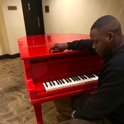 andall_samora's profile picture. 