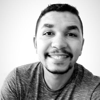 Mineiro, 33 anos. Graduado em História pela PUC Minas e repórter no @DiarioCeleste.