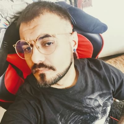 Programador💻,Streamer #twitch🖥️ y amante a full time❤️💪🏋️| https://t.co/ujxMsjXa9l | https://t.co/Gs88ZAp3F7 | https://t.co/JmbBvGamKV