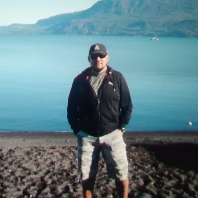 CondeLazlo's profile picture. Gracias ... totales.