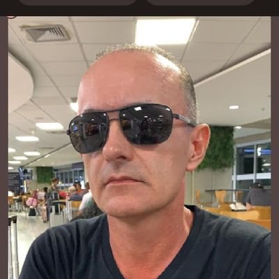 Desistir jamais, amo democracia!