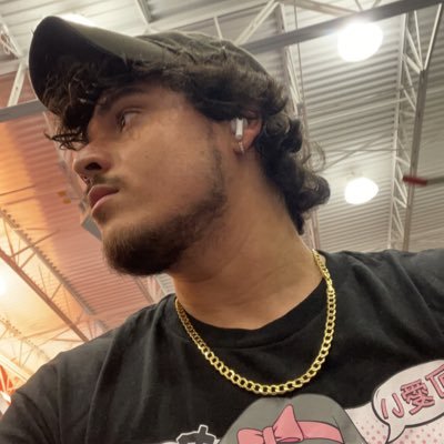 meanween13's profile picture. 🇵🇷