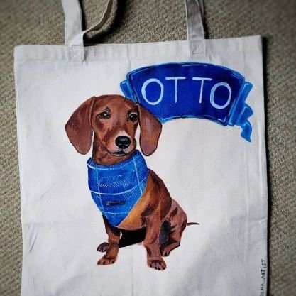 hand painting artist from🇺🇦. pet drawing. paint on bags👜🎒and clothes👕👖,on shoes 👞 👢
donate money from my artworks to 🇺🇦 charity found 🐈🐕