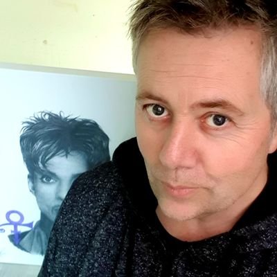 chrisburns68's profile picture. Produces Pencil Art for Prints & Cards.
private work undertaken.
trade orders welcome