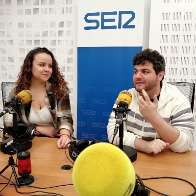 No hay que hacer de esto una Tragedia de @cruzdeguiaser en @RadioSevilla y también en Youtube, este año con @Isla_Crawford_ A veces hago cuartetos de saxofones