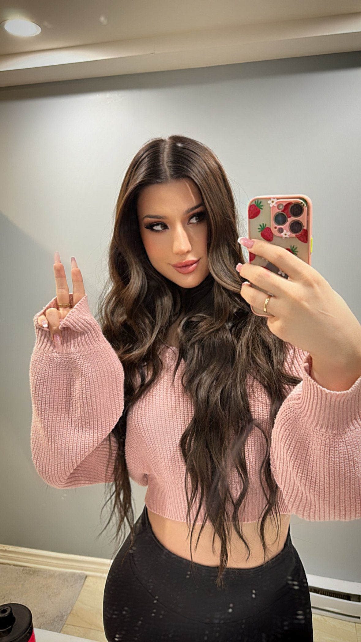 trans girl 🏳️⚧️
follow my main account @missy_ts