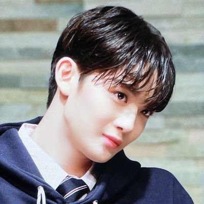 🇮🇪 CIX enthusiast - FIX - BaeBae holding my heart hostage. Eyes tend to wander to other members 👀