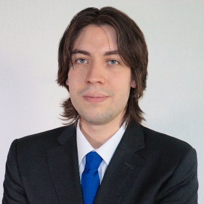 Creador de contenido político, youtuber 😎, abogado 🎓, profesor, y promotor de las ideas libertarias 🐍 🏴.
Dueño y panelista del programa político Paralelo 33