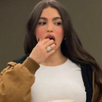 juli (@oposturada) 's Twitter Profile Photo juli (@oposturada) 's Twitter Profile Photo