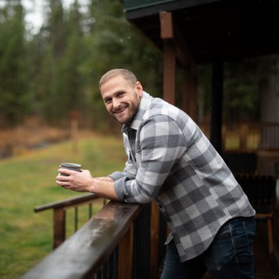 CFO + Managing Partner | Hiatus Homes
Cabin Renovator | Pine Path Cabins
Daddy | The Andrews Sisters