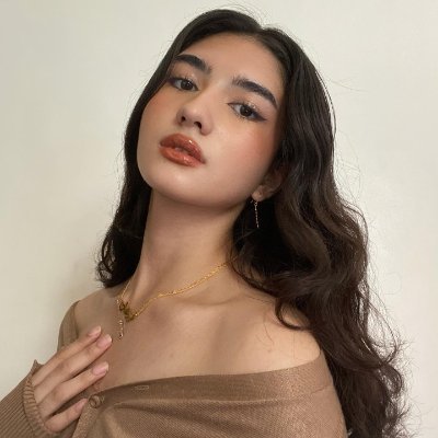 SheinMitch's profile picture. Crypto investor and Financial Advisor