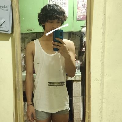 f0okk's profile picture. mediocre