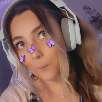 content creator, gamer, streamer, & lover of life! be yourself 💓 beautiful twitch followers ~ 586/600