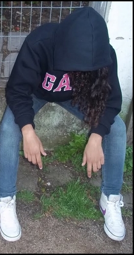 Eu poderia ser a pessoa mais feliz do mundo,se te abraçasse por um segundo.