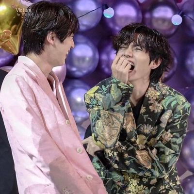 (fan account)BTSOT7
@bts_bighit @BTS_twt
#BTS #SEOKJIN #TAEHYUNG
ARMY💜BTS แอคสำรอง@Arphaphonz
#รีวิวให้แม่นุ้งซองฮุน