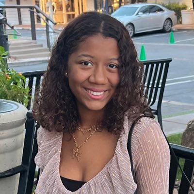 Cronkite ‘26. Diversity officer and reporter at State Press. Assistant social media director for The Chic Daily. Host of “Back to Black” on Blaze Radio.