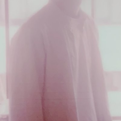 t_suuuuuu_music's profile picture. アサカスムクラブ( @asakasumuclub )のボーカルギターです。あまり捻くれず、ちょうどよく素直でありたい。過剰な作為に注意したい今年。