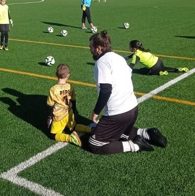 Lo que haces en la vida tiene su eco en la eternidad...Técnico Deportivo N II.
Entrenador de Porteros @UDFDC
🤜⚽