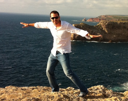 andrescarpio's profile picture. Cada día me equivoco.