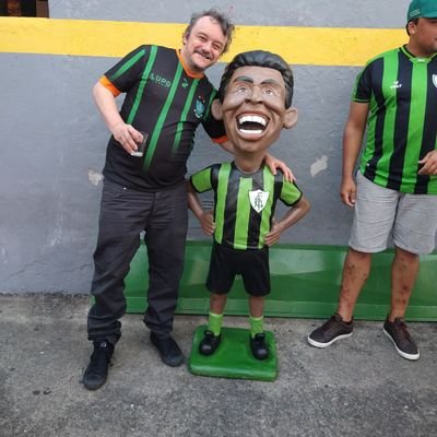 Torcedor do @America_MG , 🟩⬛🐰
LIBERTÁRIO
Quem não foi de esquerda até os 22 anos não tem coração, quem continua de esquerda depois disto não tem cérebro.