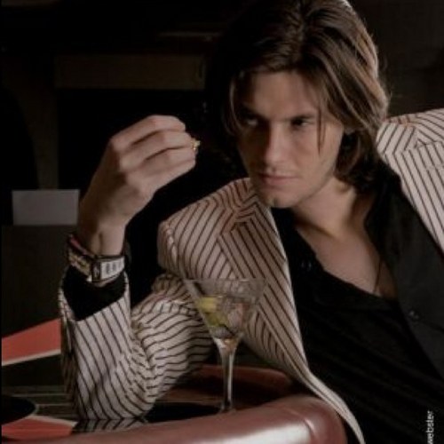 FairilySexy's profile picture. King of the Fae. It's kind of a big deal.